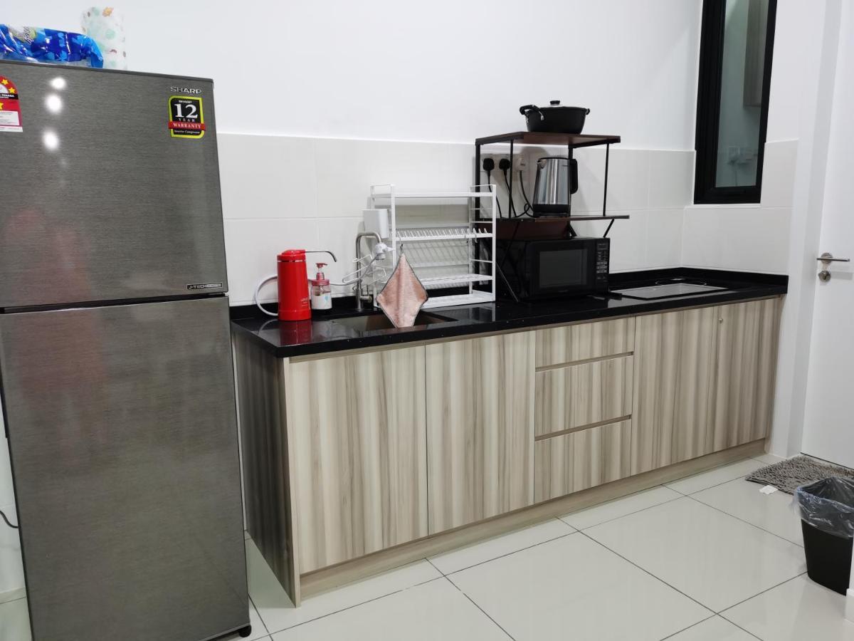 Le Pavillion Puchong By Widebed Upto 6Pax Apartment Куала Лумпур Екстериор снимка