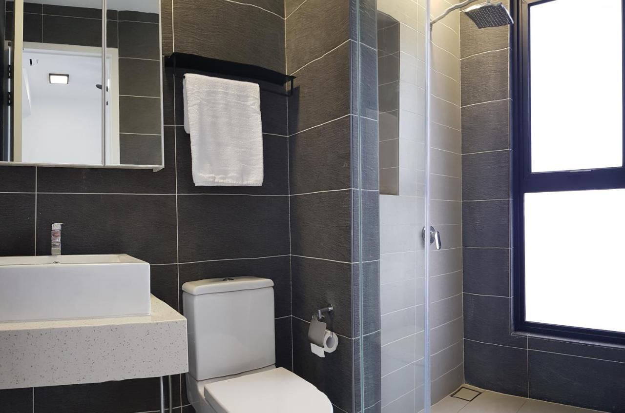 Le Pavillion Puchong By Widebed Upto 6Pax Apartment Куала Лумпур Екстериор снимка