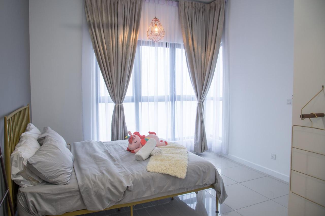 Le Pavillion Puchong By Widebed Upto 6Pax Apartment Куала Лумпур Екстериор снимка